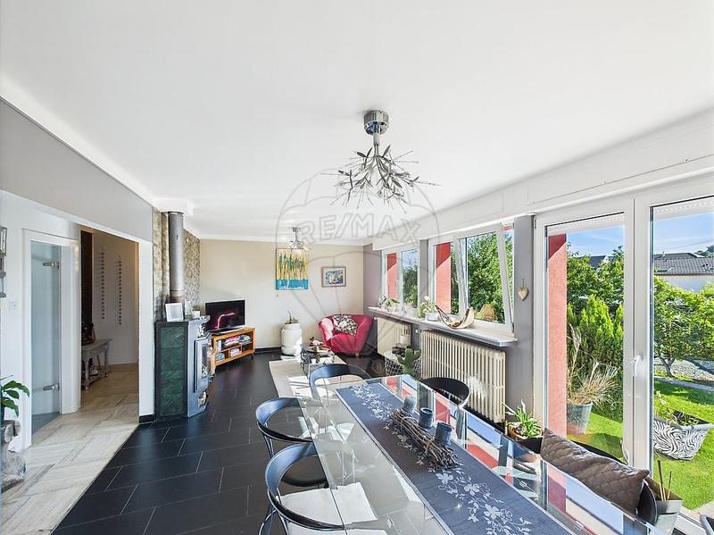 Maison - 146 m² - 8 pièces