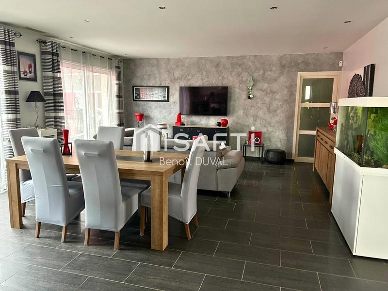 Maison - 186 m² - 8 pièces