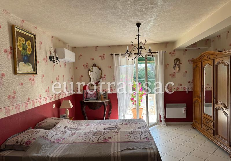 Villa - 161 m² - 4 pièces