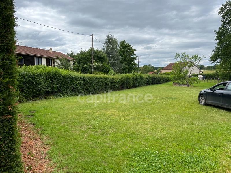 Terrain constructible - 1 975 m²