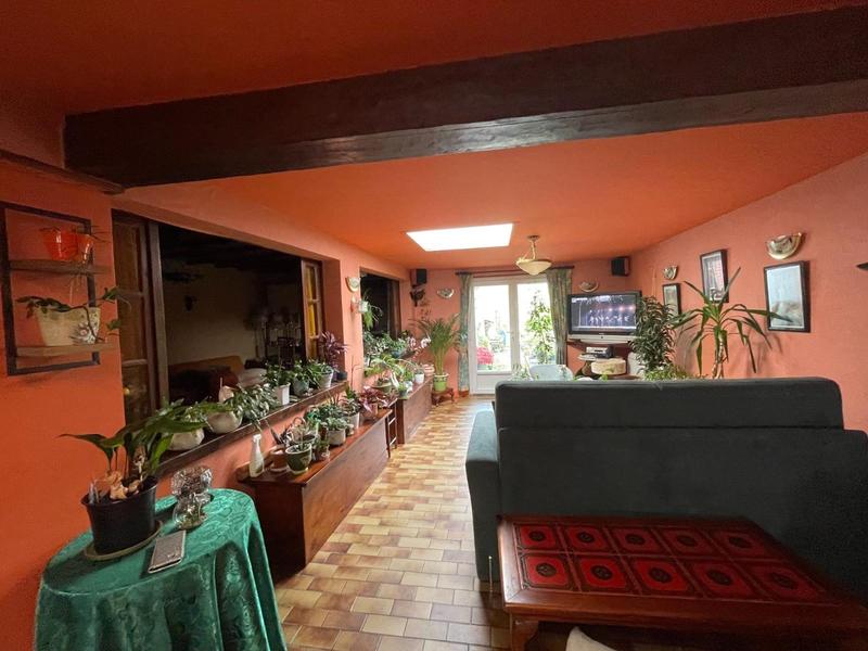 Maison - 165 m² - 9 pièces