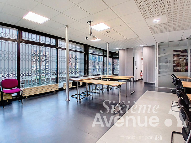 Local commercial - 280 m² - 7 pièces