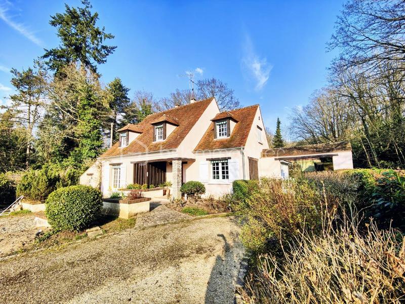 Maison - 390 m² - 15 pièces