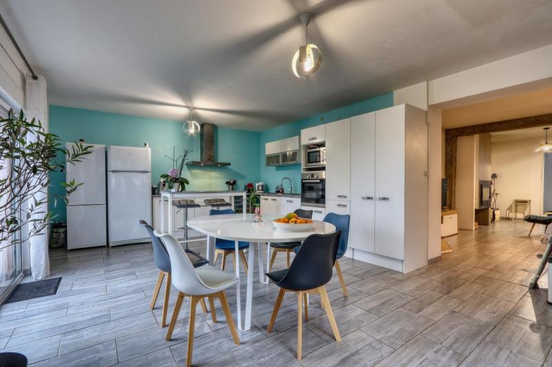 Pavillon - 140 m² - 7 pièces