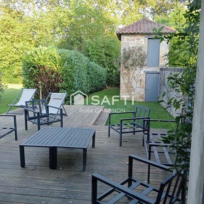 Maison - 254 m² - 9 pièces