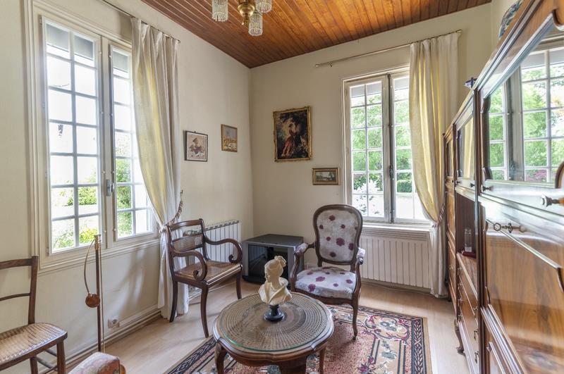 Maison - 175 m² - 9 pièces