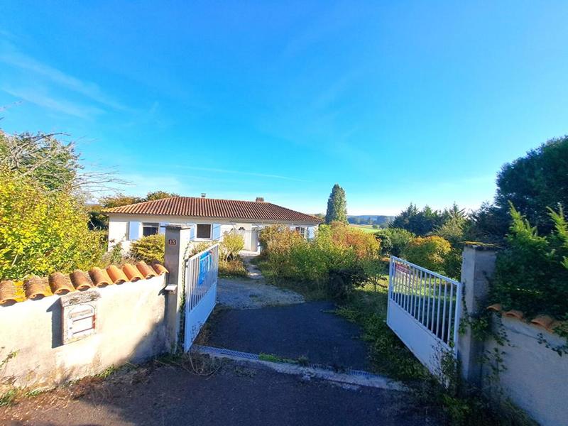 Maison - 93 m² - 4 pièces