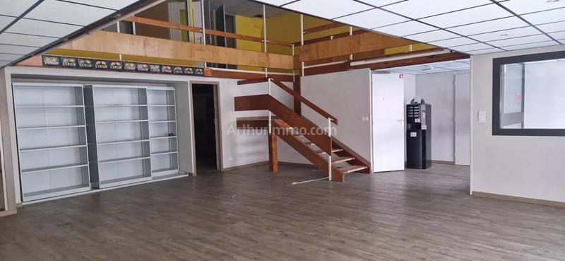 Bureau - 217 m² - 6 pièces