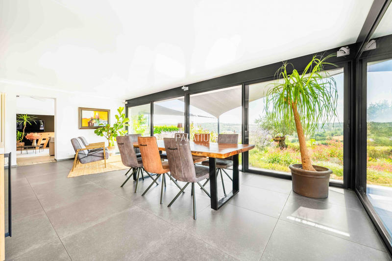 Villa - 268 m² - 7 pièces