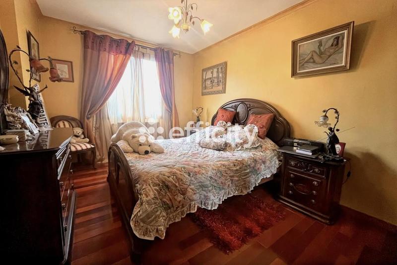 Pavillon - 156 m² - 7 pièces