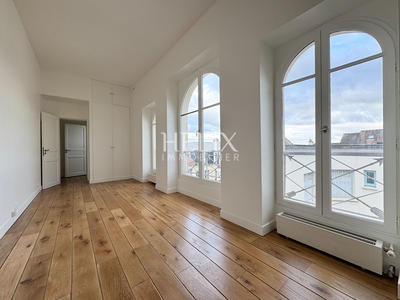 Appartement - 128 m² - 5 pièces