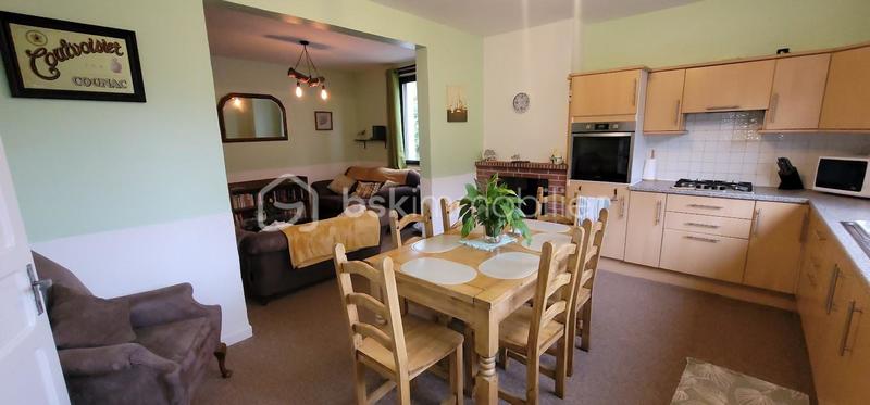 Maison - 172 m² - 8 pièces