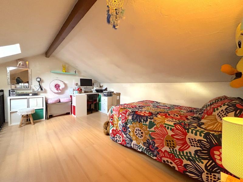 Appartement - 77 m² - 77 pièces