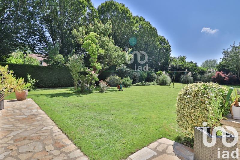 Maison - 201 m² - 6 pièces