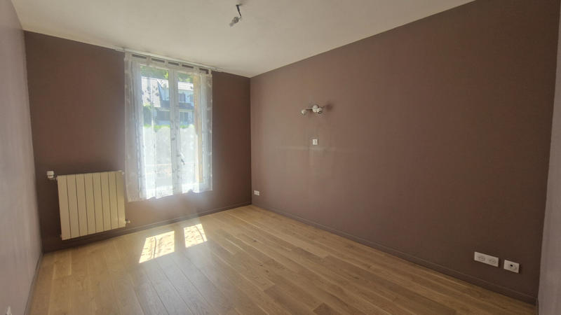 Maison - 140 m² - 8 pièces