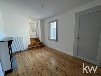 Appartement - 85 m² - 6 pièces