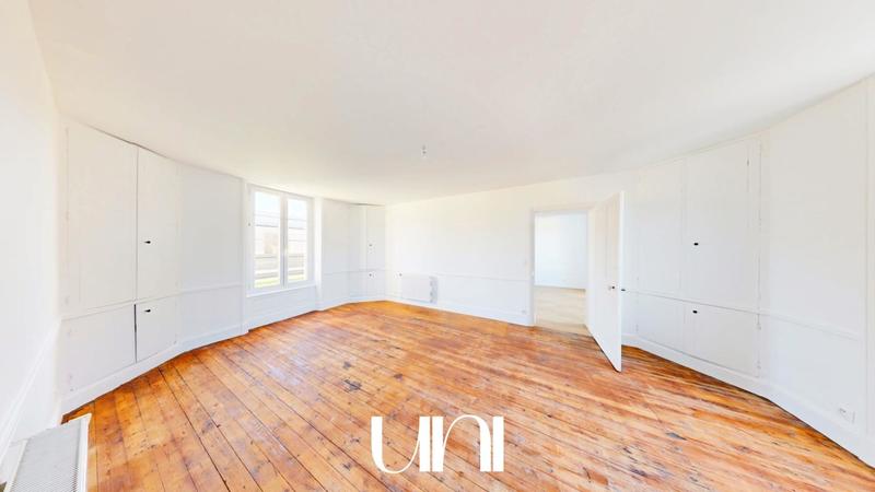 Maison - 195 m² - 9 pièces