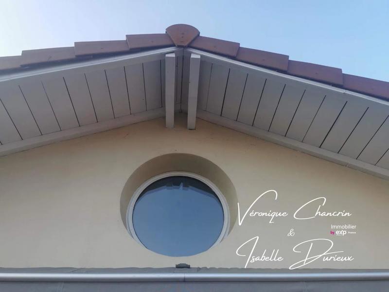 Loft - 181 m² - 5 pièces