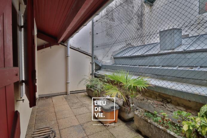 Appartement ancien - 62 m² - 3 pièces