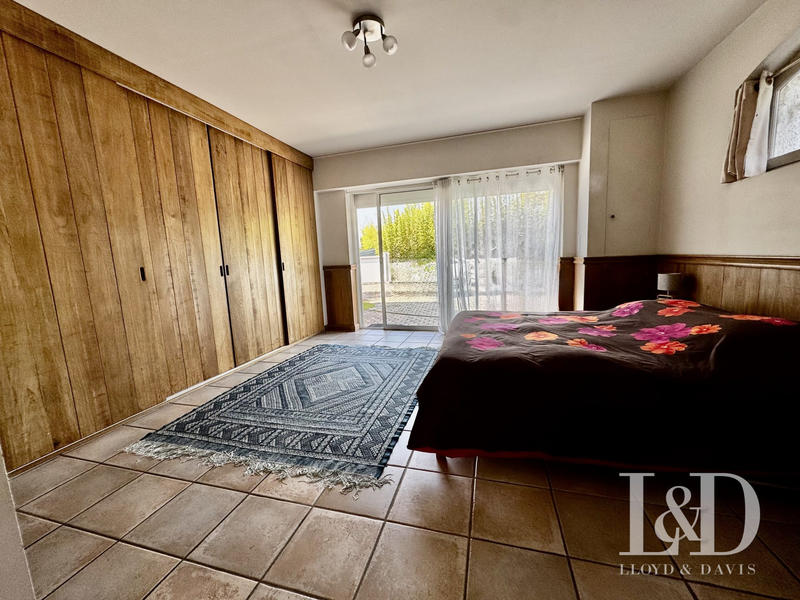 Maison - 313 m² - 9 pièces