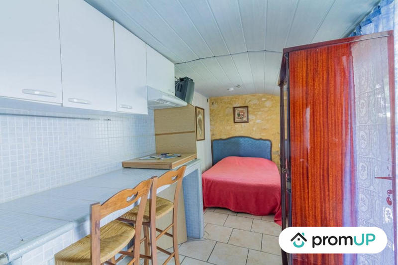 Maison - 370 m² - 12 pièces