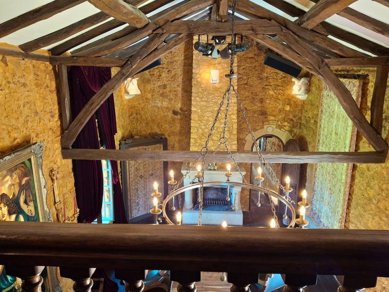 Maison traditionnelle - 221 m² - 8 pièces