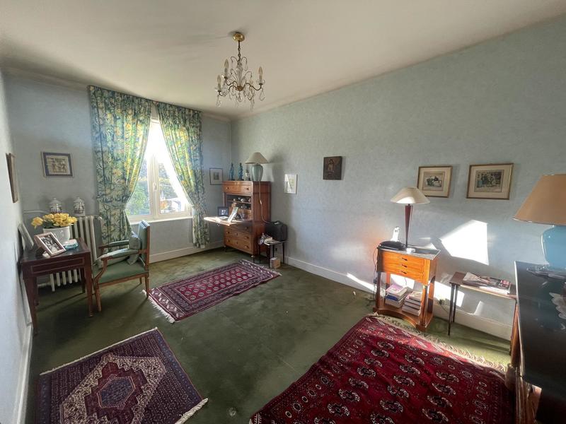 Maison - 200 m² - 9 pièces