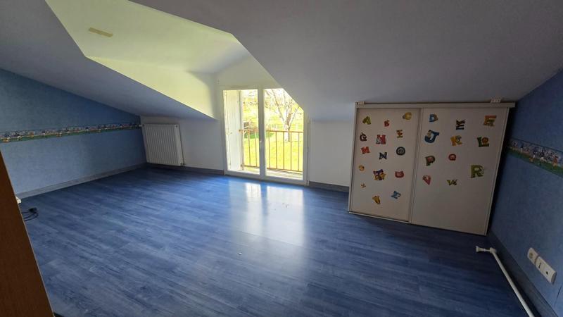 Maison - 185 m² - 4 pièces