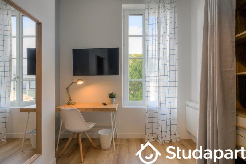 Chambre - 10 m² - 1 pièce