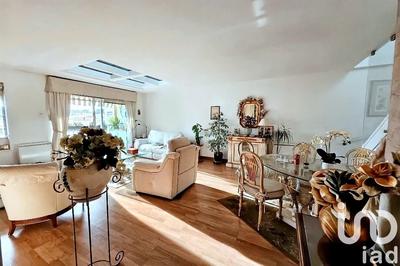 Appartement - 164 m² - 6 pièces