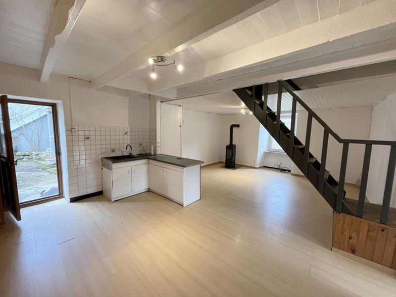 Maison - 79 m² - 5 pièces