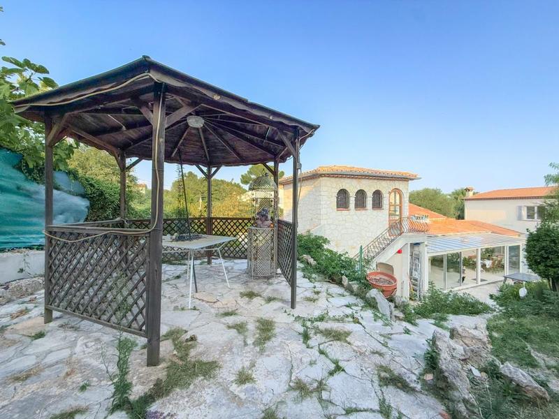 Maison - 128 m² - 5 pièces