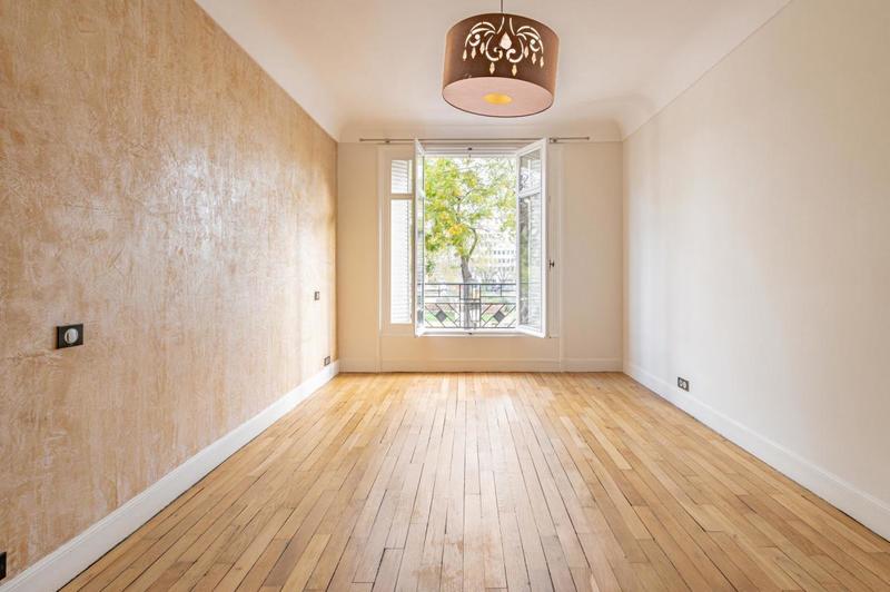 Appartement - 125 m² - 5 pièces