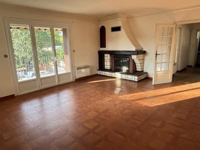 Maison - 254 m² - 12 pièces