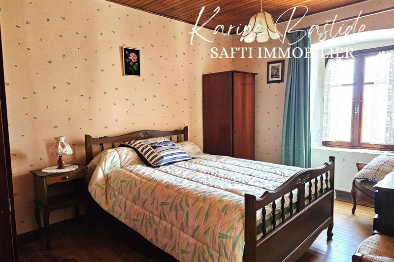 Maison - 155 m² - 11 pièces