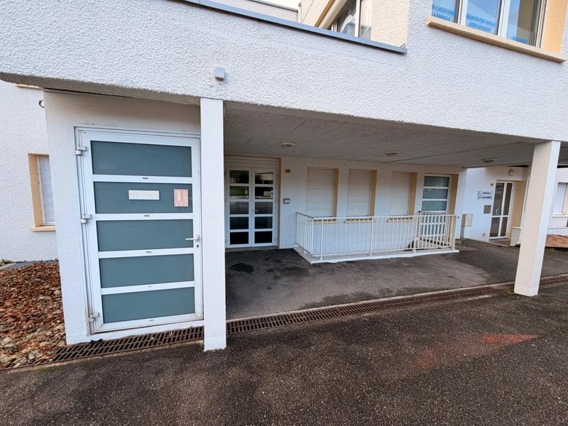 Bureau - 178 m² - 5 pièces