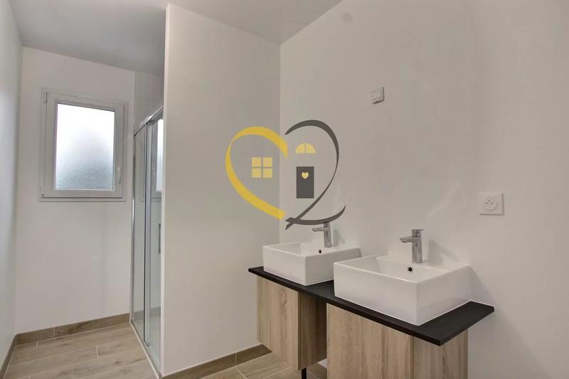 Maison de village - 114 m² - 5 pièces