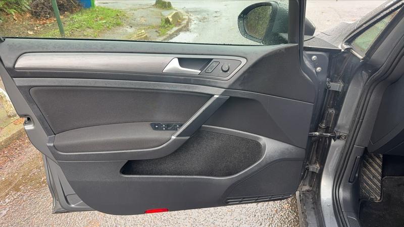 Volkswagen Golf VII 1.6 Tdi 115 Dsg7 Confortline