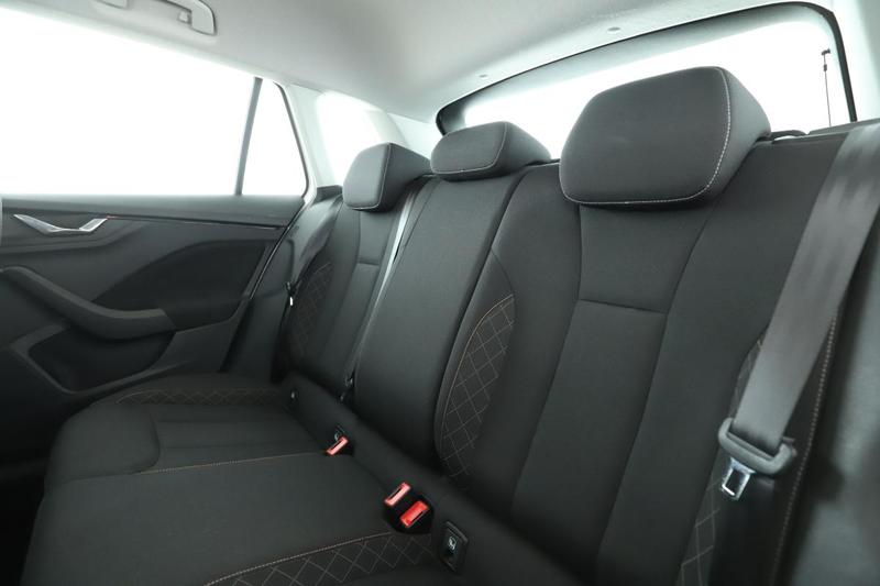 Skoda Kamiq 1.0 Tsi Ambition Dsg7 116 ch