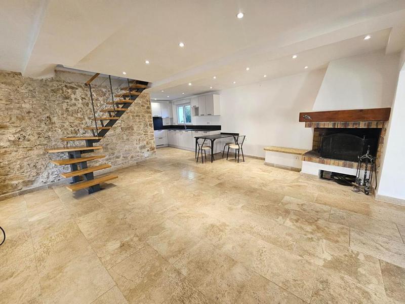 Maison - 141 m² - 4 pièces