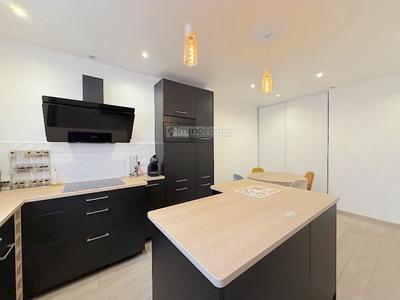 Appartement - 75 m² - 3 pièces