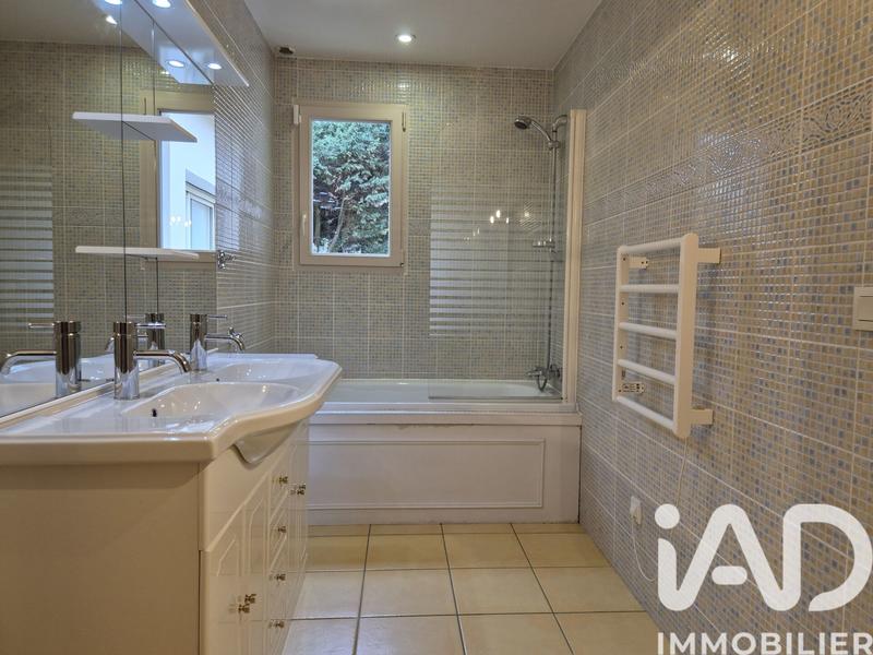 Maison - 160 m² - 5 pièces