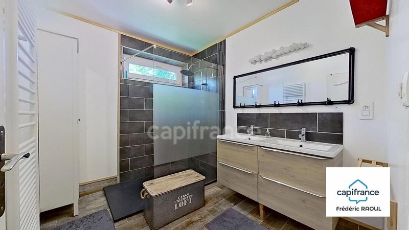 Maison - 123 m² - 5 pièces