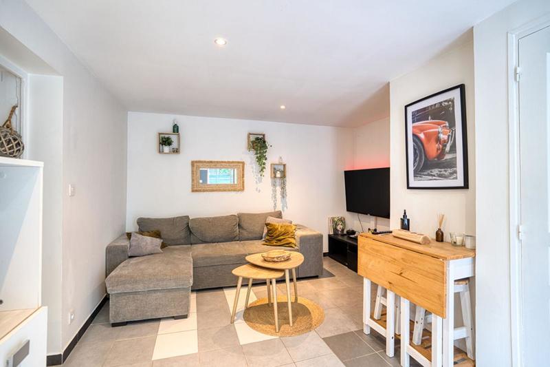 Maison - 92 m² - 5 pièces