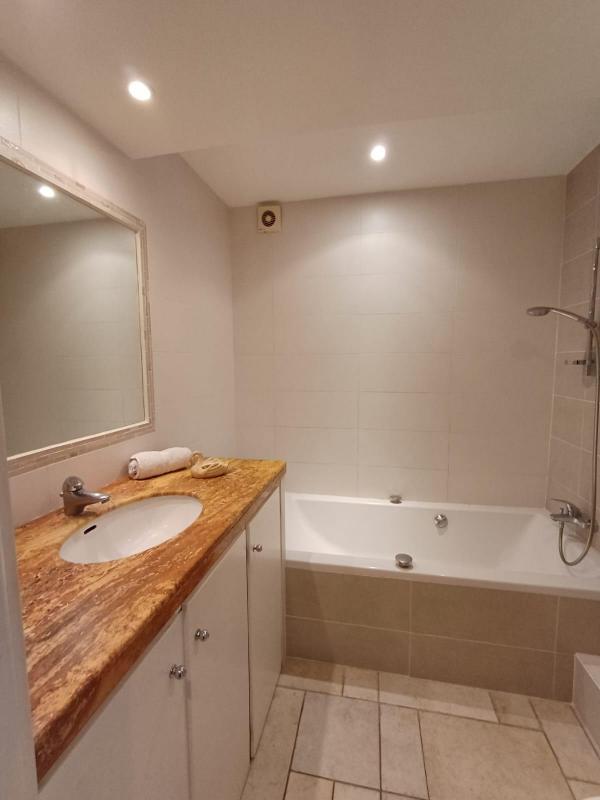 Maison bourgeoise - 230 m² - 10 pièces