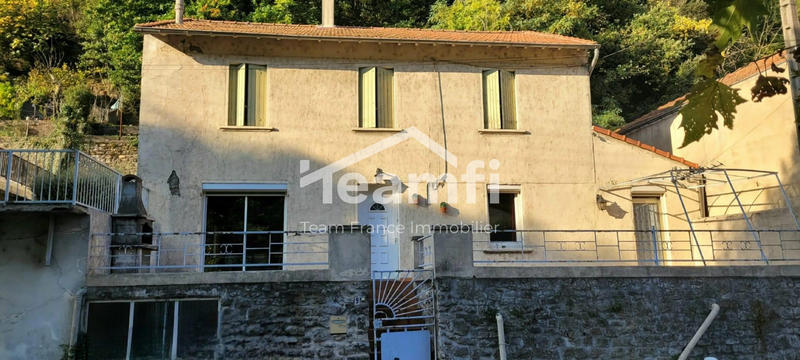 Maison - 170 m² - 9 pièces