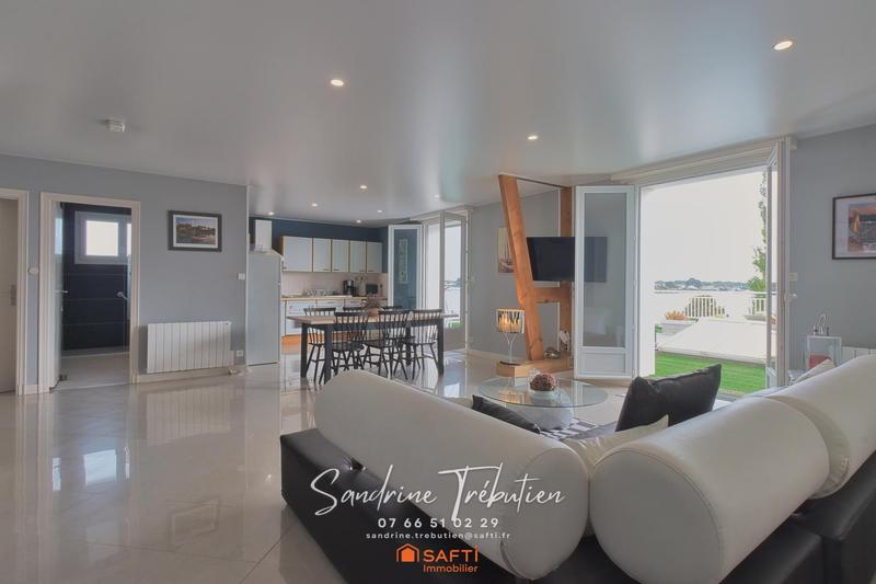 Maison - 357 m² - 12 pièces