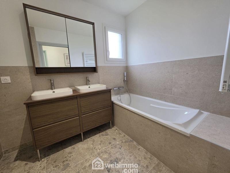 Maison - 136 m² - 4 pièces