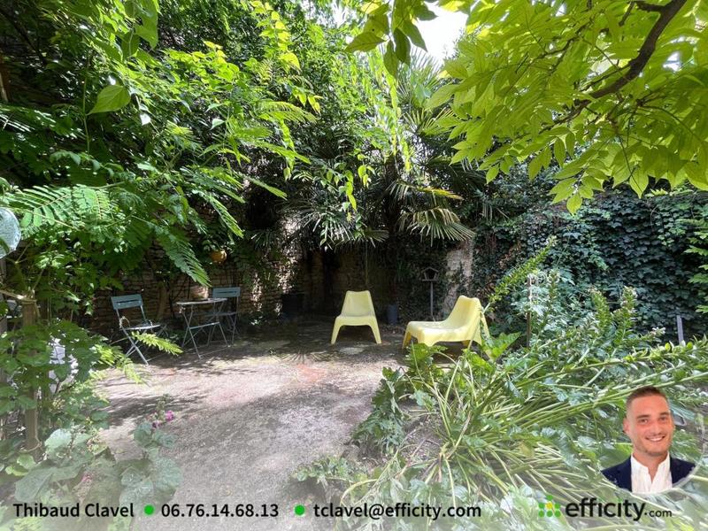 Maison - 240 m² - 6 pièces