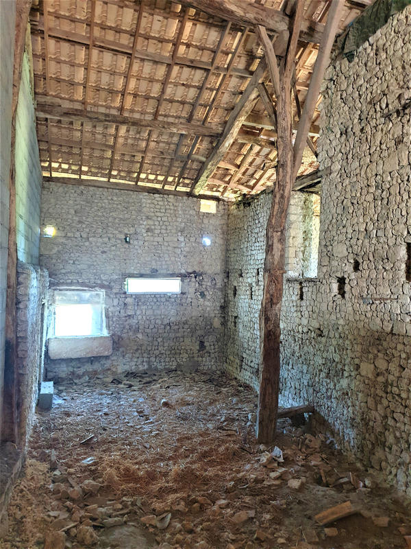 Grange - 123 m² - 4 pièces